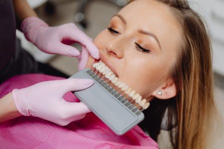 Qual O Preço Das Facetas Dentais E Das Lentes De Contato Dental?